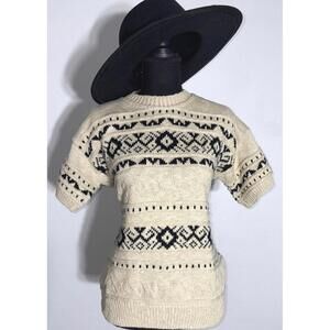 Woman's Vintage Carriage Court Sweater, M